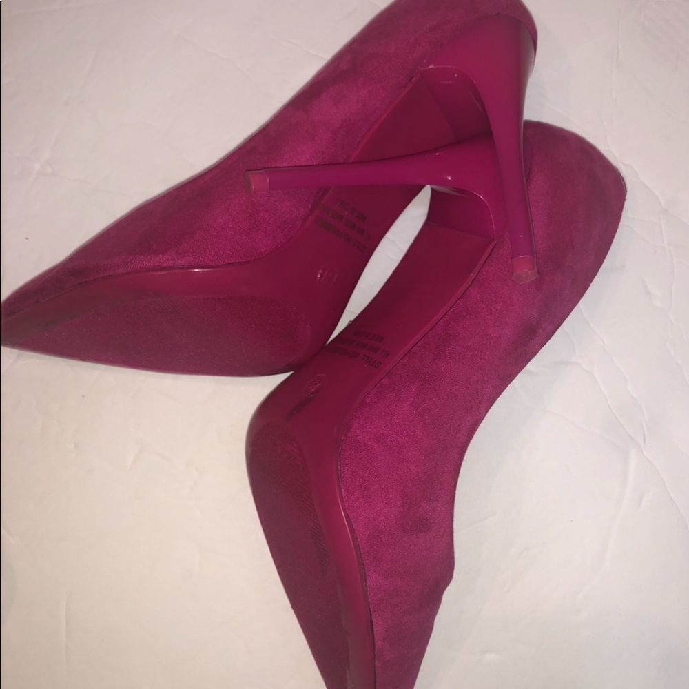 Hot pink stiletto heels.